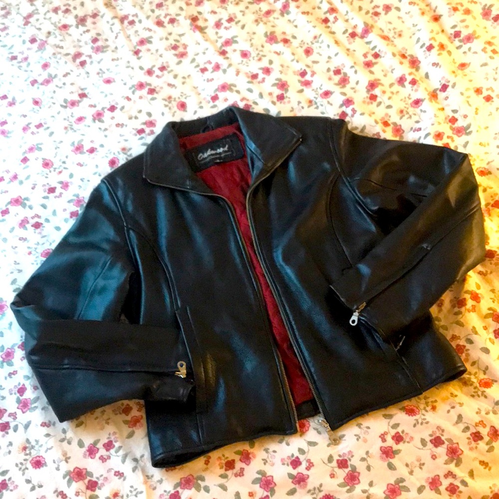 Beautiful top grain pebbled black leather jacket by Oakwood for Women size S.